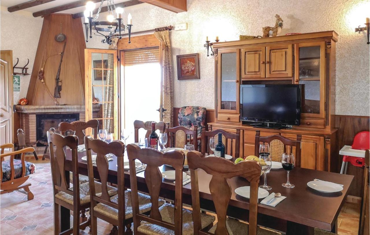 Pet Friendly Home In Olvera With Kitchen Exteriör bild